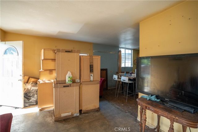 6174 Jurupa Avenue, Riverside, CA 92504