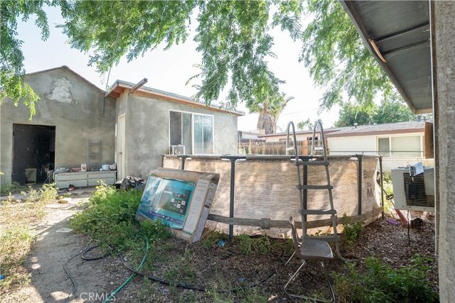 6174 Jurupa Avenue, Riverside, CA 92504
