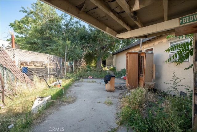 6174 Jurupa Avenue, Riverside, CA 92504