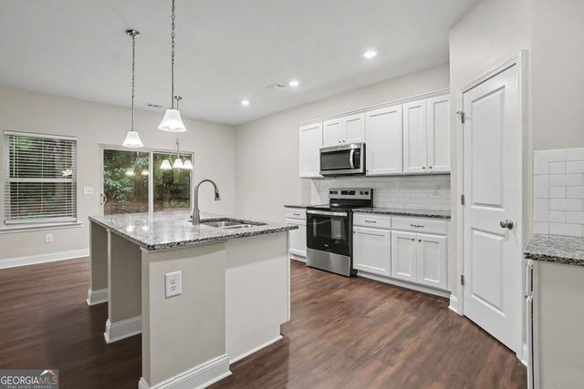 316 Trae Court, Hampton, GA 30228