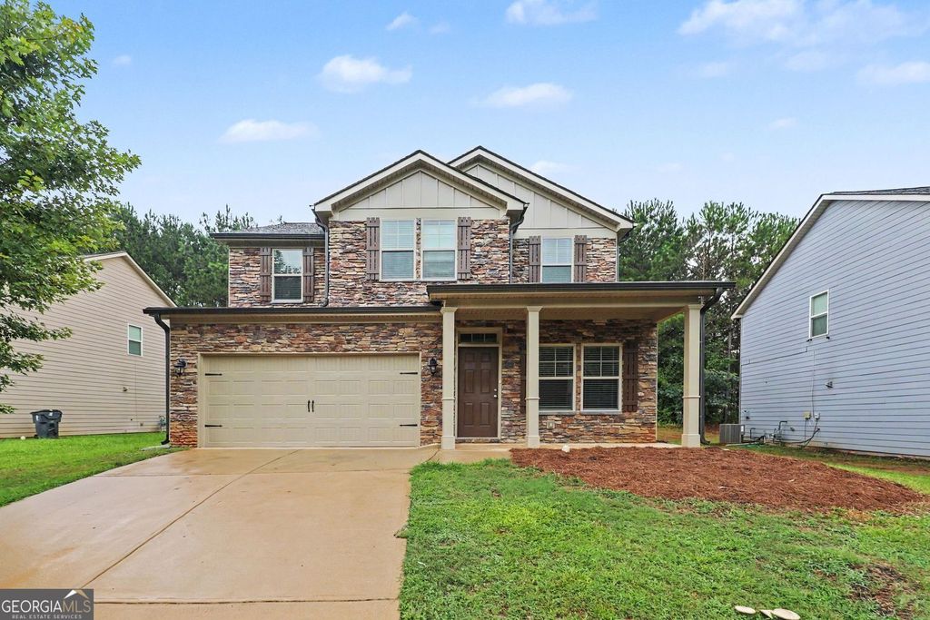 316 Trae Court, Hampton, GA 30228