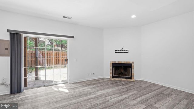 16800 MIRANDA LN, Woodbridge, VA 22191