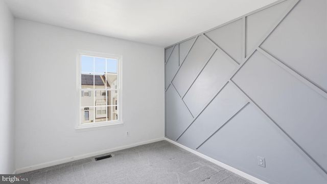 16800 MIRANDA LN, Woodbridge, VA 22191