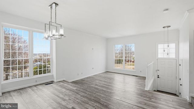 16800 MIRANDA LN, Woodbridge, VA 22191