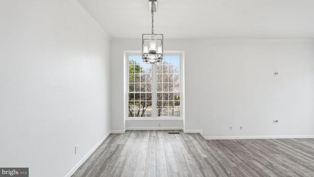 16800 MIRANDA LN, Woodbridge, VA 22191