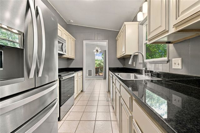 22 Basore Drive, Bella Vista, AR 72715