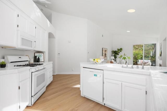 4888 Thebes Way, Oceanside, CA 92056