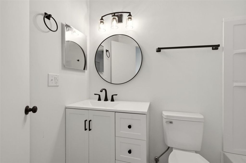 Image 13 of property listing at 7906 TANGERINE DRIVE, Tampa, FL 33637