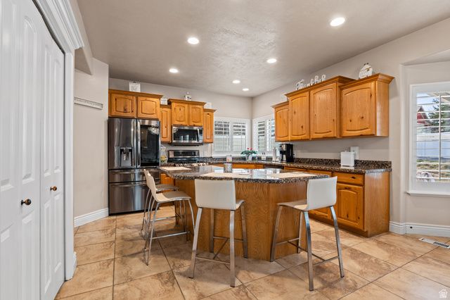 7956 S CRICKET LN, West Jordan, UT 84081