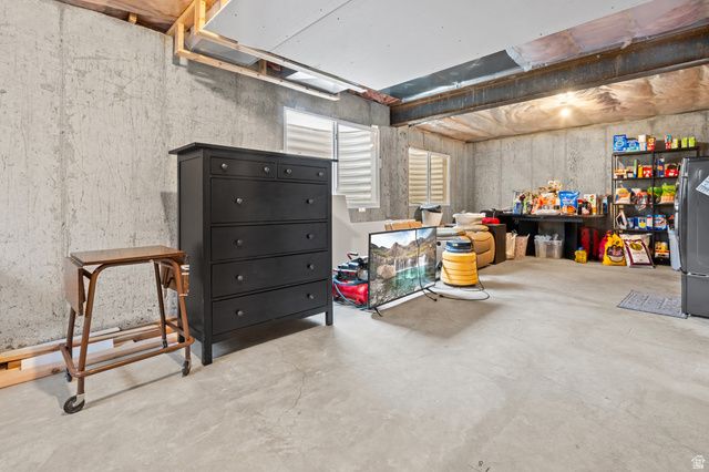 7956 S CRICKET LN, West Jordan, UT 84081