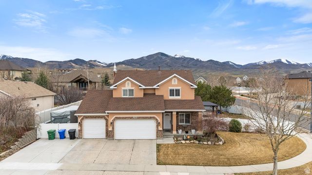 7956 S CRICKET LN, West Jordan, UT 84081