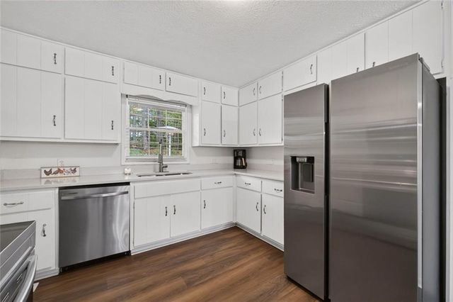 3760 Sunny Hill Drive, Loganville, GA 30052