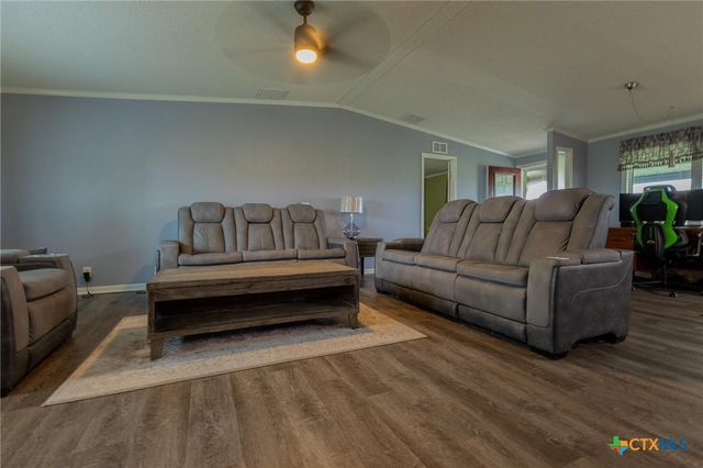 401 County Road 330, Granger, TX 76530