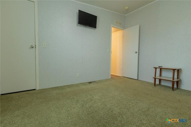 401 County Road 330, Granger, TX 76530