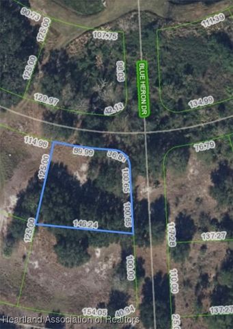 460 Foxhall Circle, Sebring, FL 33876