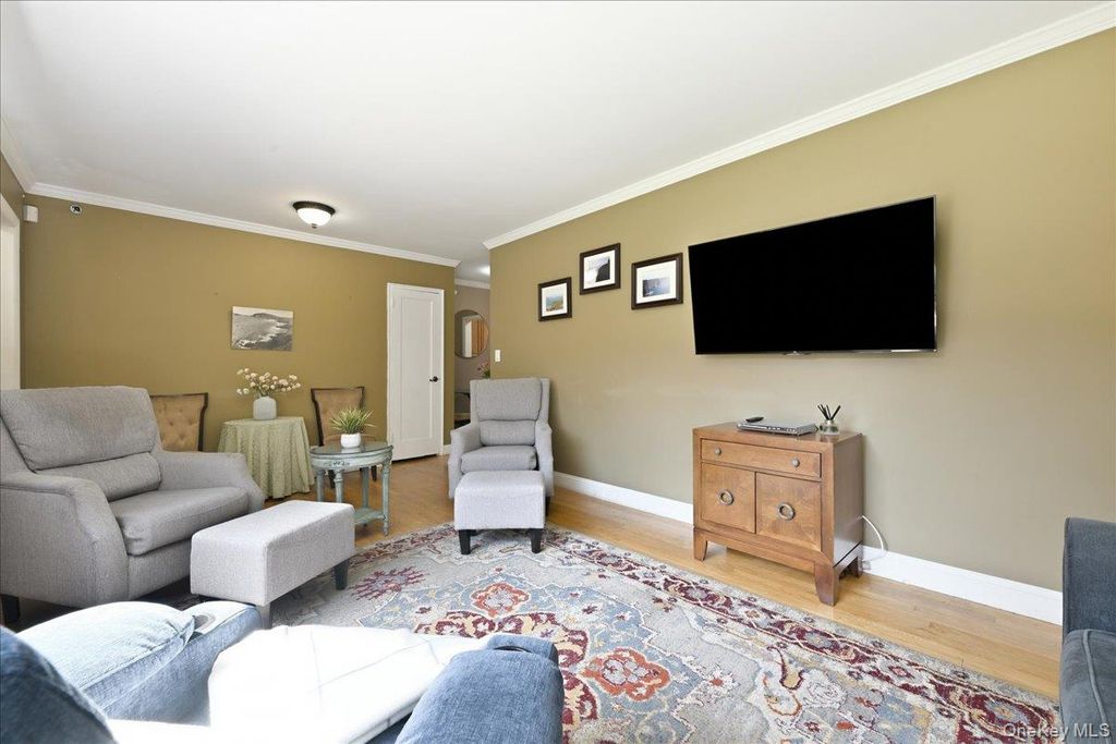 123 Fifteenth B1, Garden City, NY 11530 — photo 4