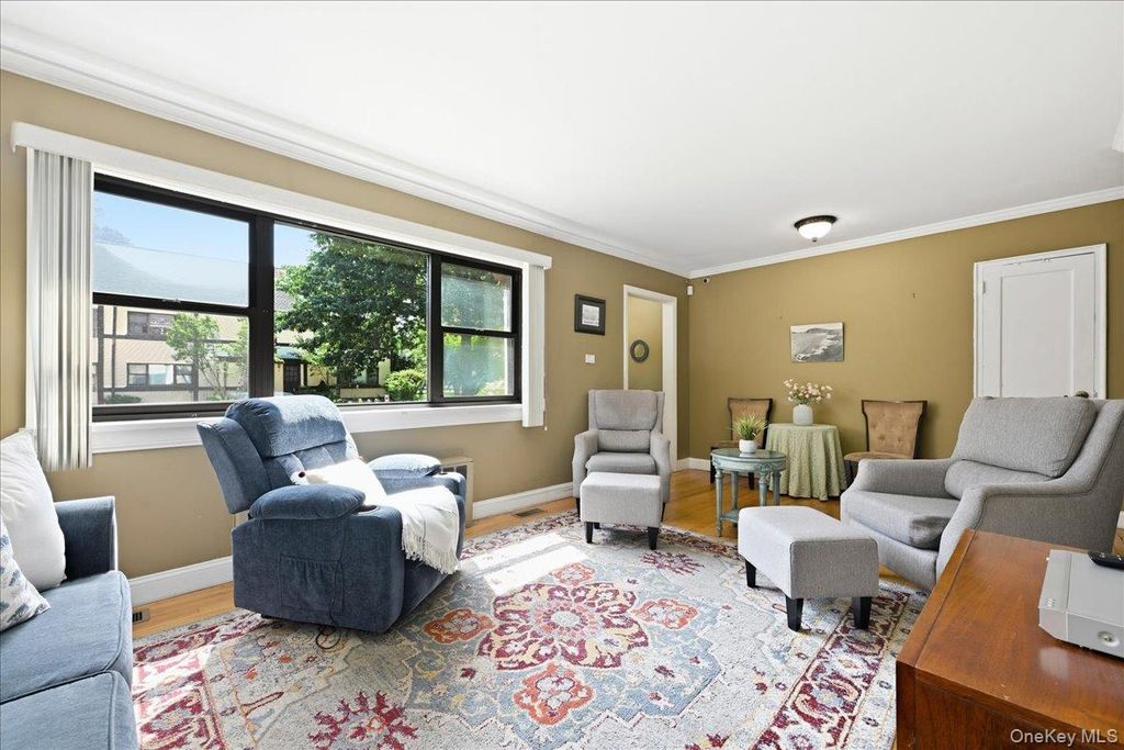 123 Fifteenth B1, Garden City, NY 11530 — photo 5