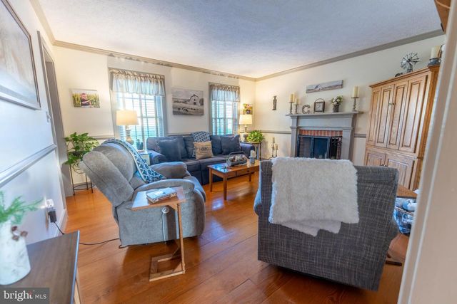 13729 CROSS ROADS AVE, Felton, PA 17322
