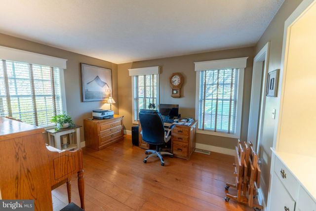 13729 CROSS ROADS AVE, Felton, PA 17322