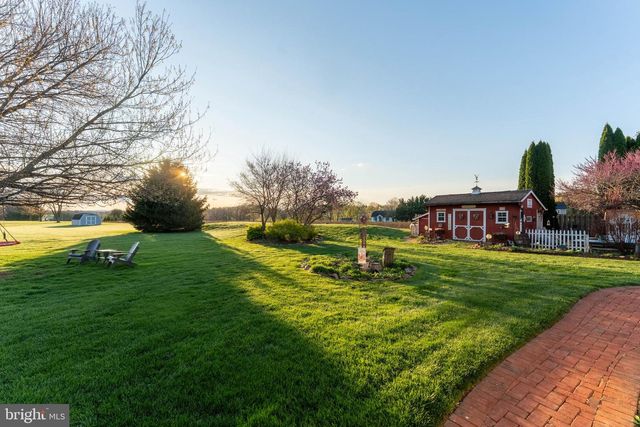 13729 CROSS ROADS AVE, Felton, PA 17322