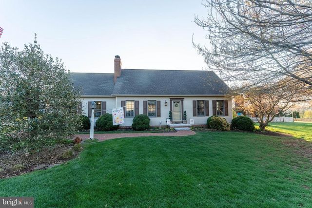 13729 CROSS ROADS AVE, Felton, PA 17322