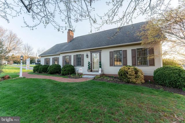 13729 CROSS ROADS AVE, Felton, PA 17322