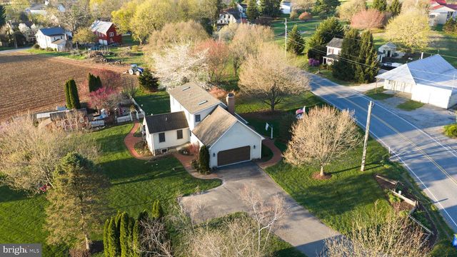 13729 CROSS ROADS AVE, Felton, PA 17322