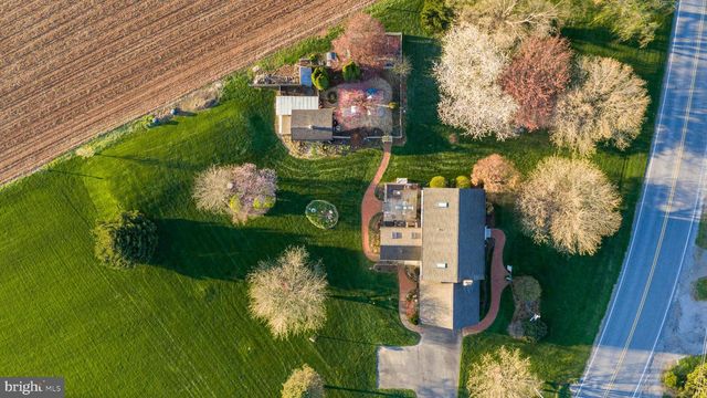 13729 CROSS ROADS AVE, Felton, PA 17322