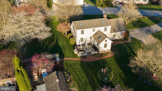13729 CROSS ROADS AVE, Felton, PA 17322