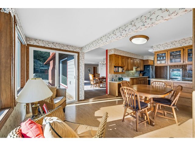 93446 OSPREY Ln, North Bend, OR 97459