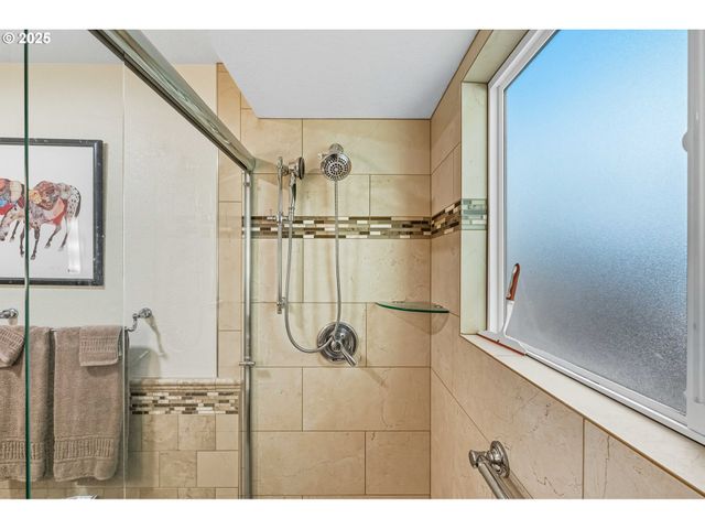 93446 OSPREY Ln, North Bend, OR 97459