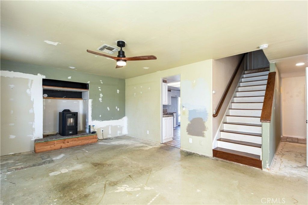 Image 3 of property listing at 40520 Lake Riverside, Aguanga, CA 92536