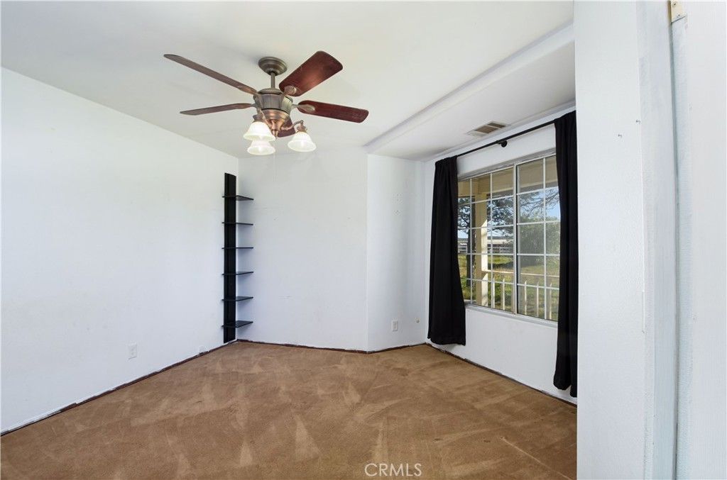 Image 7 of property listing at 40520 Lake Riverside, Aguanga, CA 92536