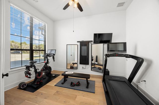 212 Texas Bluebonnet TRL, Georgetown, TX 78628