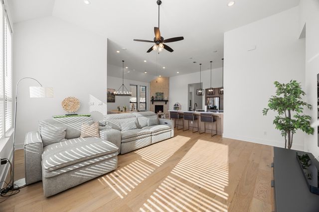 212 Texas Bluebonnet TRL, Georgetown, TX 78628