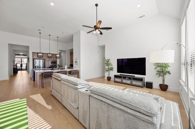 212 Texas Bluebonnet TRL, Georgetown, TX 78628