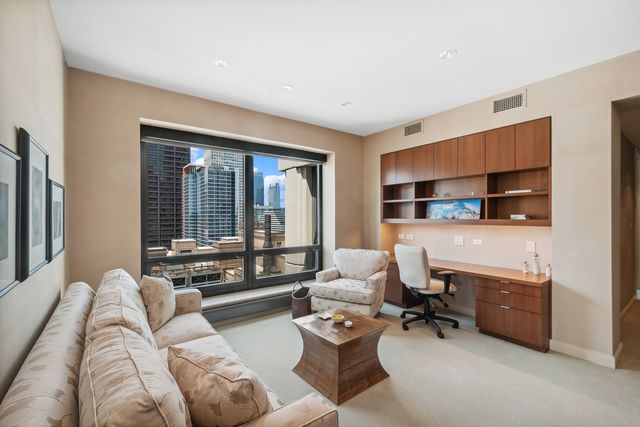 130 N Garland Court 2711-12, Chicago, IL 60602