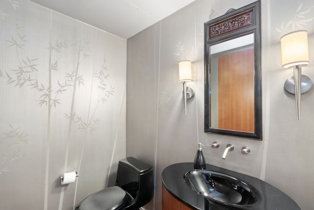 130 N Garland Court 2711-12, Chicago, IL 60602