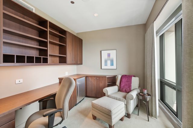 130 N Garland Court 2711-12, Chicago, IL 60602