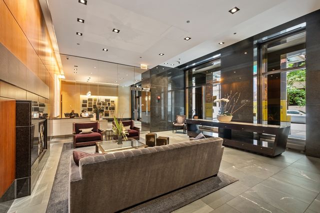 130 N Garland Court 2711-12, Chicago, IL 60602