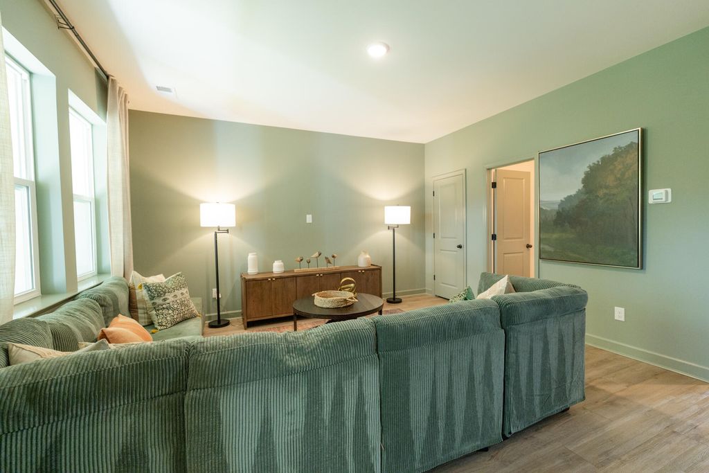 Image 13 of property listing at 5200 New Palm Court, Summerville, SC 29485