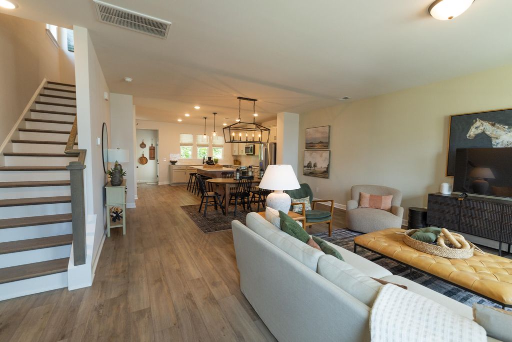 Image 28 of property listing at 5200 New Palm Court, Summerville, SC 29485