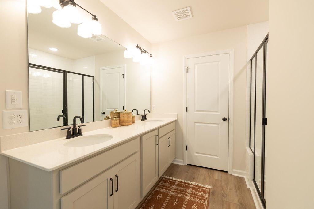 Image 45 of property listing at 5200 New Palm Court, Summerville, SC 29485