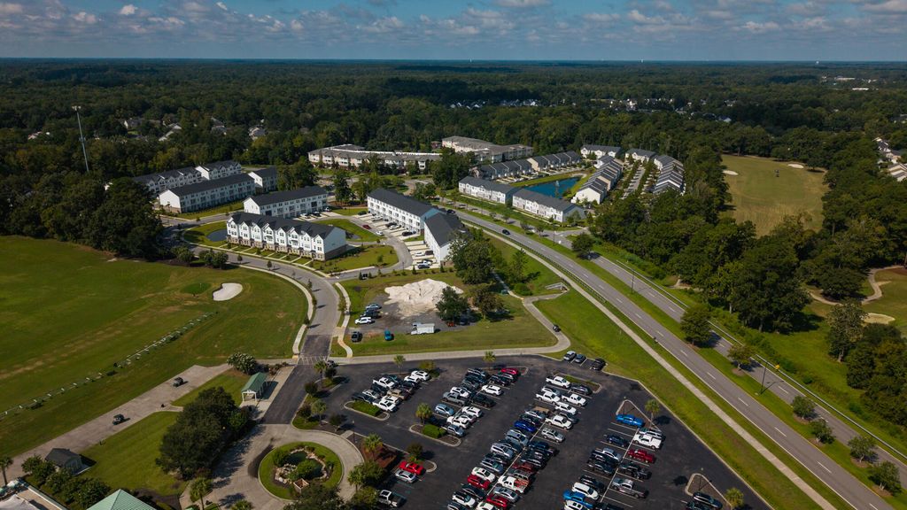 Image 72 of property listing at 5200 New Palm Court, Summerville, SC 29485