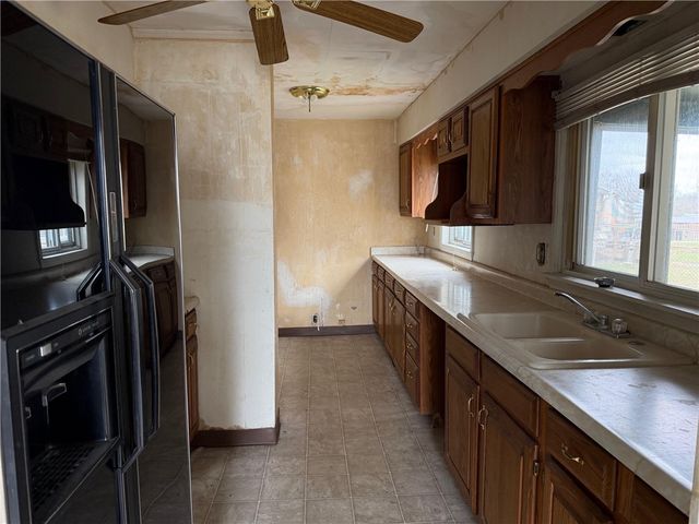 2392 Mill Street, Aliquippa, PA 15001