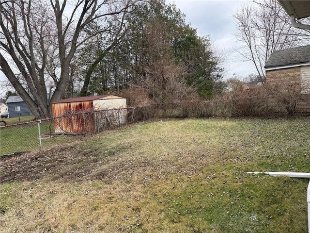 2392 Mill Street, Aliquippa, PA 15001