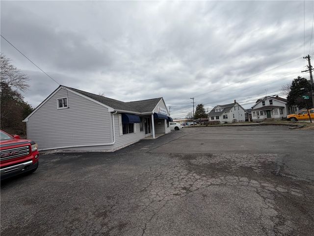 2392 Mill Street, Aliquippa, PA 15001