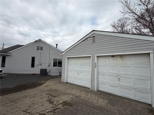 2392 Mill Street, Aliquippa, PA 15001