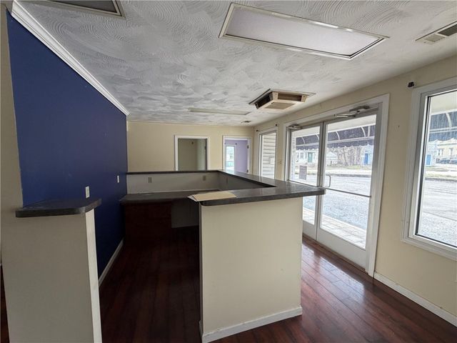 2392 Mill Street, Aliquippa, PA 15001