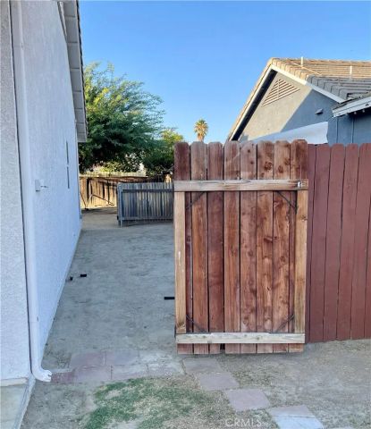 2055 Augusta Court, San Jacinto, CA 92582